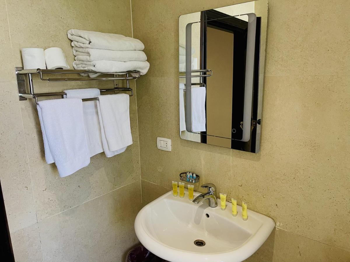 Al Joude Hotel Irbid Buitenkant foto